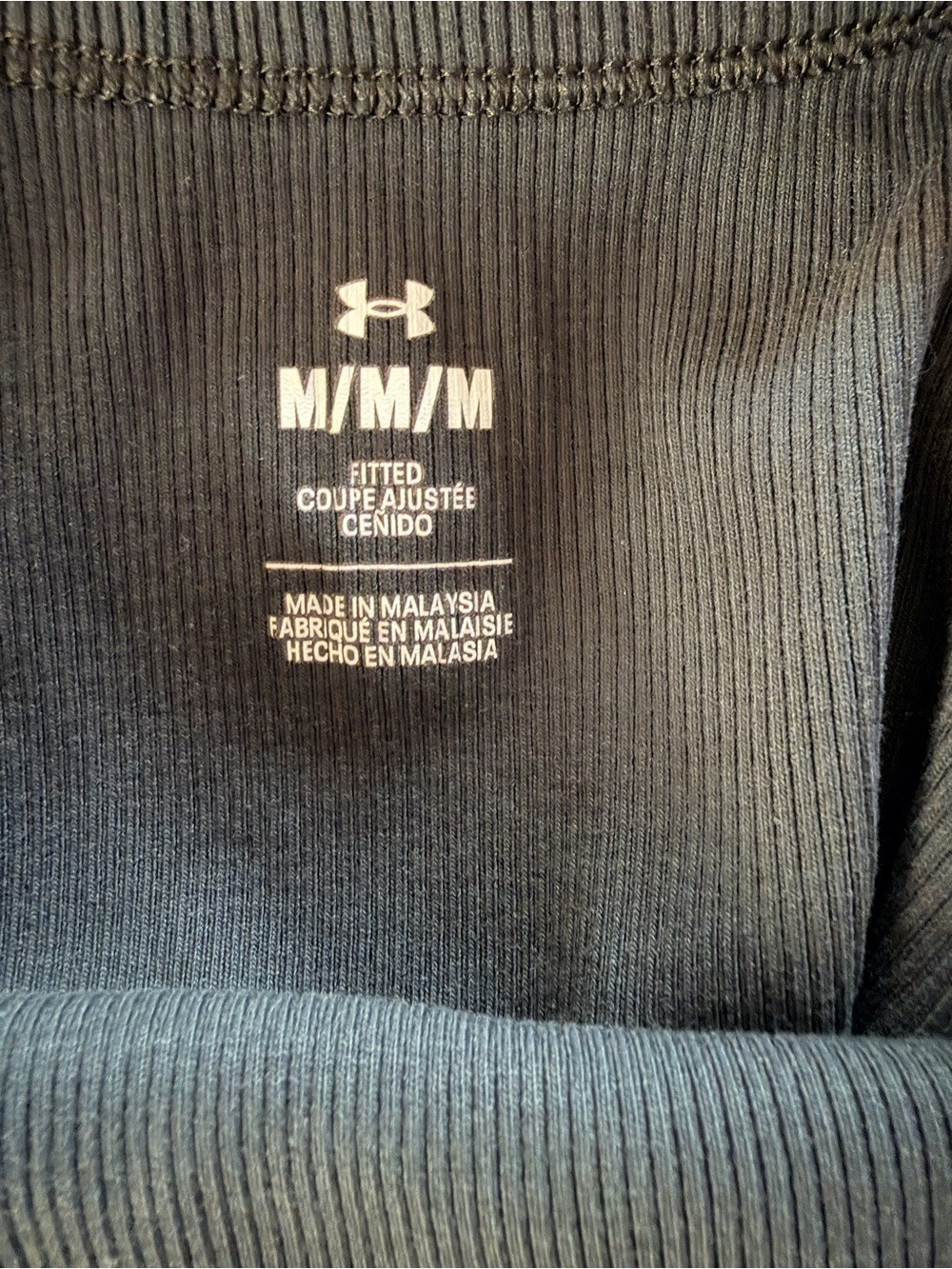 Under Armour Black Ribbed Cropped Tank Top Fitted Medium - Picture 7 of 7